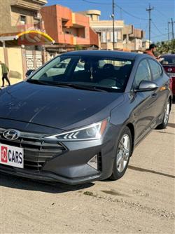 هیۆندای ئەلەنترا